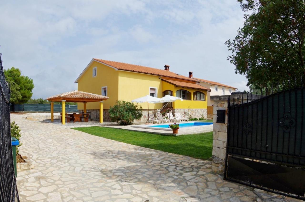 House Sandi, Village Juršići Buitenkant foto